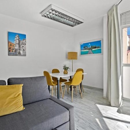 Ferienwohnung Apartamento Luminoso Cuarteles Málaga Exterior foto