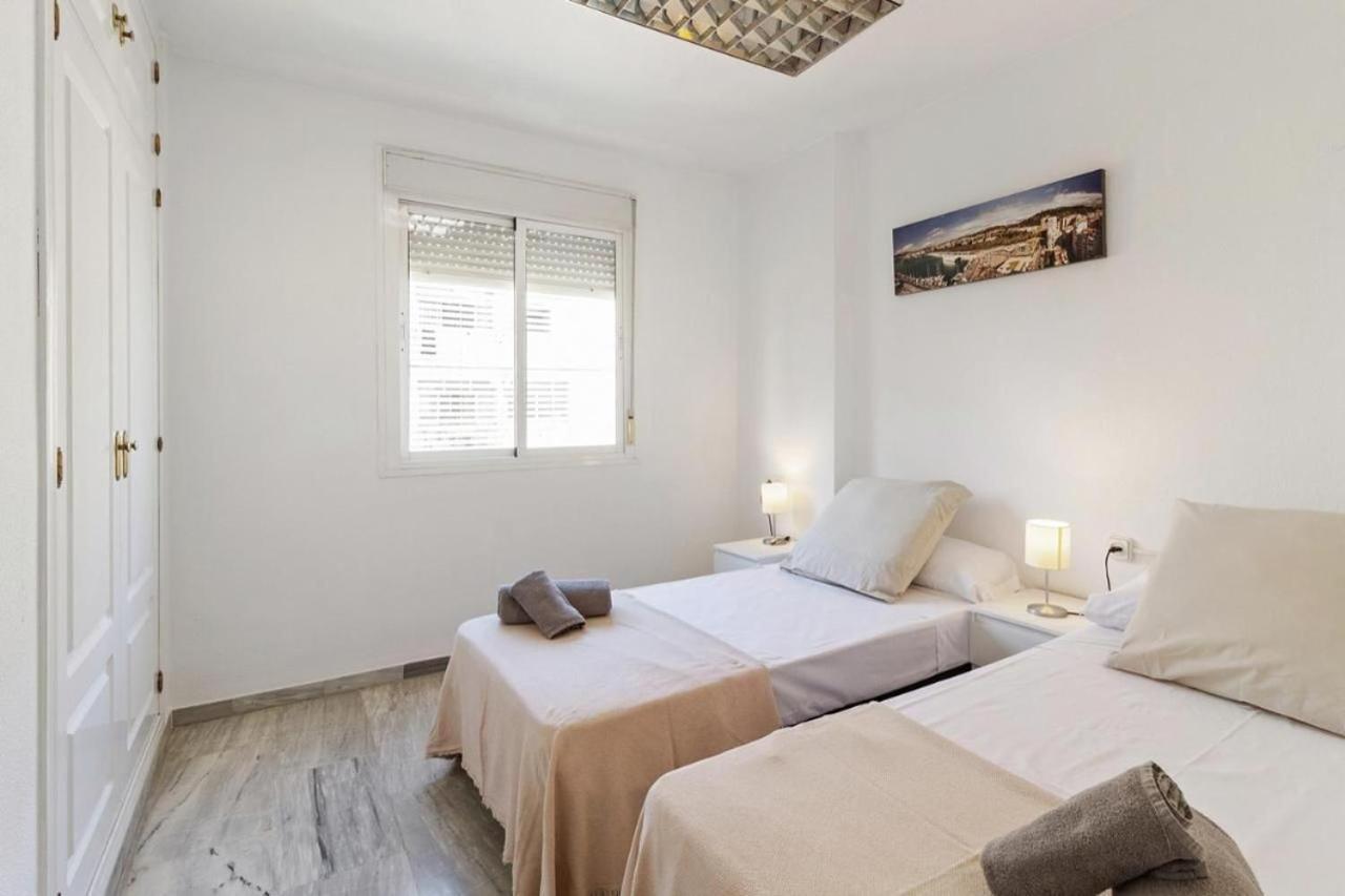 Ferienwohnung Apartamento Luminoso Cuarteles Málaga Exterior foto